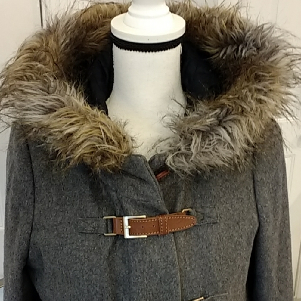 Anthropologie Gray Toggle Coat with Faux Fur Trim - Picture 5 of 9